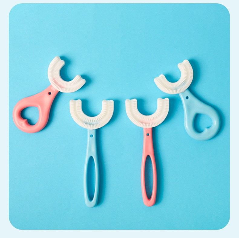 Pack de 4 Brosses à dent pour Enfant ( 2 à 12 ans )